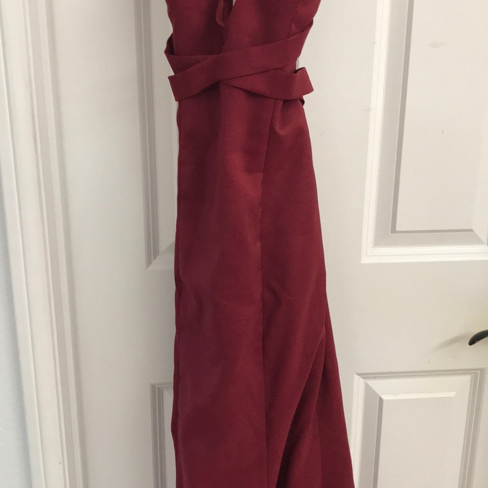 Gown - Picture 4 of 7